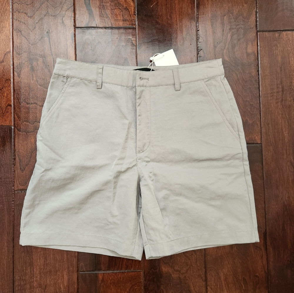 NWT Oak + Fort water repellant shorts